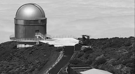 Zenbaki errealak DBHko. mailako ikasleek astronomia-behatoki bat bisitatu dute.
