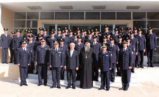 Στην τελετή παρέστησαν ο Αρχηγός του Πυροσβεστικού Σώματος Αντιστράτηγος Αθανάσιος Κοντοκώστας, οι Γενικοί Επιθεωρητές Π.Υ.