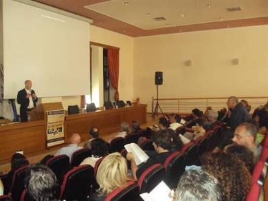 Το Συµπόσιο εστιάζει στην χρήση των Νέων Τεχνολογιών (Αρχαιοµετρία, Υπολογιστικά Συστήµατα, Συντήρηση και Αποκατάσταση) στην Αρχαιολογική Έρευνα, µε έµφαση στην