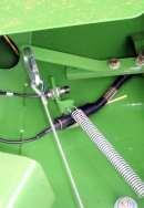 40_85.docx @ 697699 @ @ Pos: 48.2. /Ü berschriften/ü berschriften 2/A- E/D/Dichte des Ball enkerns ei nstellen @ 467\mod_46909737480_85.docx @ 3500 @ 2 @ Pos: 48.2.5 /BA/Bedi enung /R undball enpresse/r ollbodenspannung anpassen_bil d_c omprima V_+ X-treme @ 8\mod_3598262420_85.