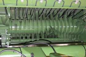docx @ 342036 @ @ Pos: 48.6.6 /BA/Bedi enung /R undball enpresse/ernteg utblockaden entfernen/hinweis - Bei Er ntegutblockade unter Schneidr otor auch Pick-up prüfen_all e C ompri ma @ 22\mod_38977590980_85.