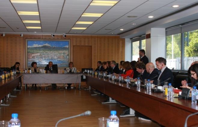 Γιώργος Λιλλήκας και τα μέλη της βουλευτές κ.