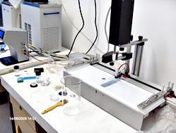 Sistem de depunere prin evaporare a straturilor subțiri pentru cercetări în domeniul materialelor organice SPECTROS (Kurt J.