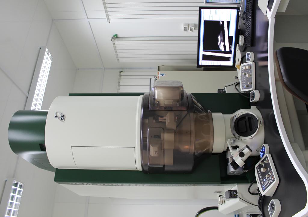 Caracterizare microstructurală și compozițională prin microscopie electronică prin