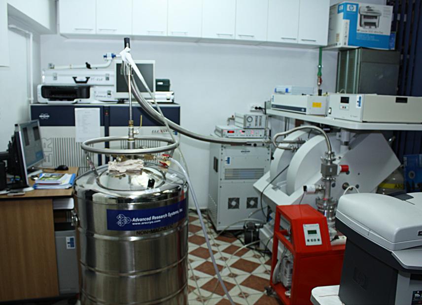 Analiză de impurități și faze cristaline în materiale semiconductoare și izolatoare prin rezonanță electronică de spin / rezonantă paramagnetică electronică (RES/RPE) Caracterizări complexe prin