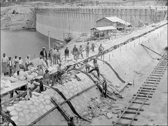 υπερχειλιστή, 1928