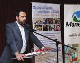 ! Είτε ταξιδέψετε στην Ελλάδα, είτε στο εξωτερικό, θα βρίσκεστε ανάµεσα σε αυτούς που θα φέρουν ένα χαµόγελο στα πρόσωπα πολλών!