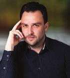 .. ως την παραµυθένια Αλσατία των Αδερφών Γκριµ και από το σπίτι της Άννας Φρανκ στο Άµστερνταµ, στους Ερυθρούς Χµερ της Καµπότζης και στην Κόκκινη Πλατεία της Μόσχας... Από το Μπιγκ Μπεν του Λονδίνου.