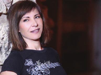Συνεχίζουμε για τη Μονή Φανερωμένης Χιλιομοδίου με το περίτεχνο σκαλιστό τέμπλο από οξιά και φλαμούρι.