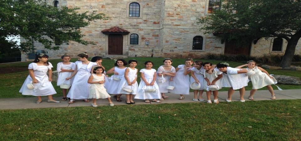 All elementary aged girls can participate and they need to dress in white. Please let the office know if you can participate at office@transfiguration.