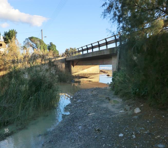 Ιδιαίτερα προβλήματα από υπερχειλίσεις ρεμάτων ανατολικά και δυτικά του οικισμού της Ιεράπετρας δεν έχουν εμφανιστεί.
