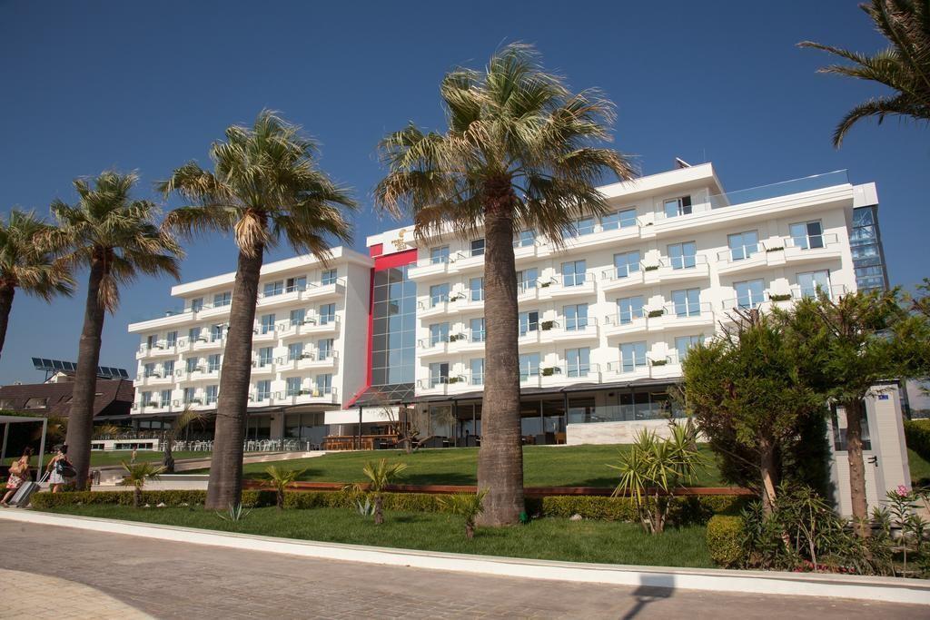 PREMIUM BEACH HOTEL 5* NOVO! NOVO! Vjerovatno najbolji hotel u Albaniji! POLOŽAJ: Hotel se nalazi na vlastitoj pješčanoj plaži, u oblasti Golem, 9km južno od grada Drača, 39km od Tirane.