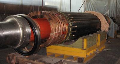 Cilindrični rotor - ožlebljen rotor, najčešće je od masivnog