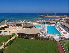 HOTEL ASTIR BEACH 4* -Demipensiunewww.astirbeach.gr Hotelul Astir Beach este un loc perfect pentru a vă bucura de relaxare prin serviciile oferite, ospitalitate și atmosfera prietenoasă.