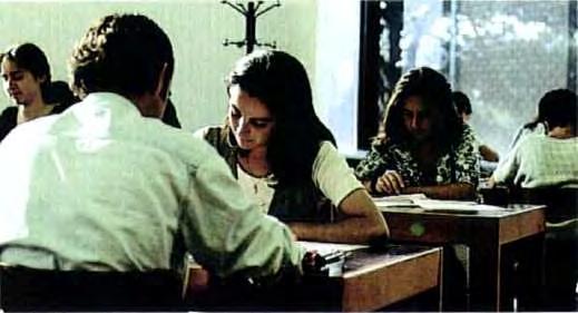 μακροπρόθεσμων δανείων σε μικρομεσαίες επιχειρήσεις.