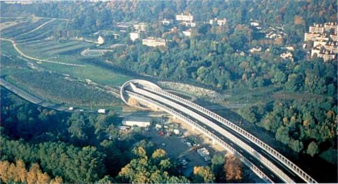 Nationale des Chemins de Fer Français 469,0 - A20: τμήμα Brive - Cahors - Montauban του άξονα Vierzon - Montauban ASF Société des Autoroutes du Sud de la France SA 92,6 Κατασκευή του αυτοκινητοδρόμου