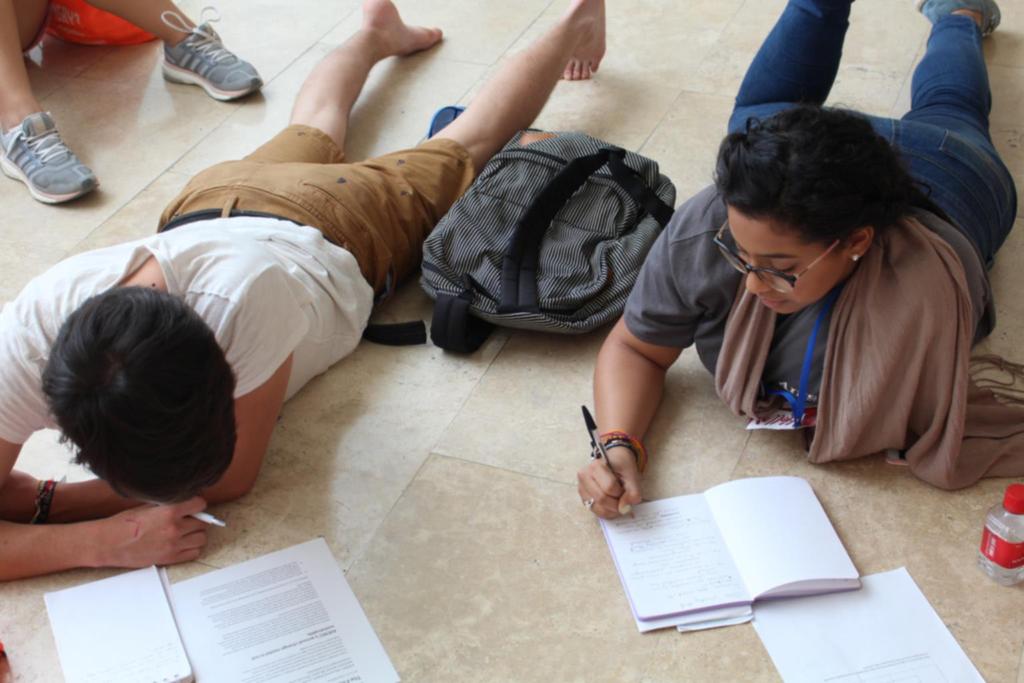 Περιεχόμενα ΓΝΩΡΙΣΕ ΤΗΝ AIESEC σελ. 2 ΓΝΩΡΙΣΕ ΤΟ GLOBAL ENTREPRENEUR Βασικές πληροφορίες........σελ. 3 Οφέλη..........σελ. 4 Συνεργαζόμενες χώρες.