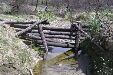 Κατασκευή κορμοφράγματος σε κοίτη μεγάλους πλάτους. Figure 6.