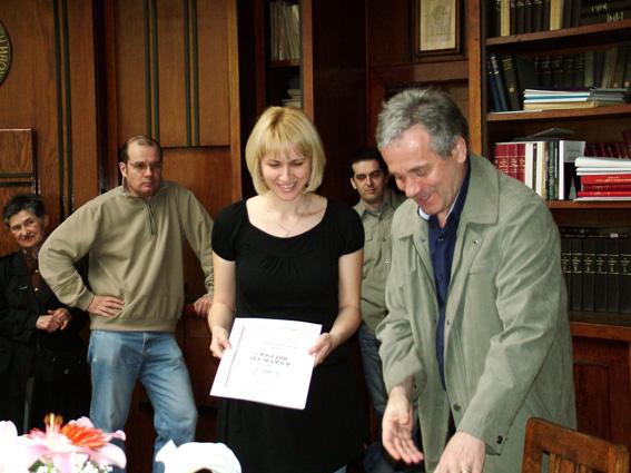 НЕОБЈАВЉЕНЕ ХРОНИЧАРСКЕ ВЕСТИ ПО ПРЕЛАСКУ ВАСИОНЕ НА ВЕЛИКИ ФОРМАТ 2005. ГОДИНЕ У име Научног већа Астрономске опсерваторије др Гојко Ђурашевић је поделио следеће награде: 1.