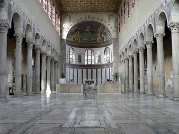Bazilikos planas. Pilkas plotas transeptas. paveikslai. Nepakartojamas spalvų derinys bažnyčiai teikdavo nepaprastumo, šventiškumo.