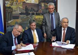 An-Najah National University of Nablus, Καθηγητής Maher Natsheh και ο Πρόεδρος του ΤΕΙ Αθήνας, Καθηγητής Μιχάλης Μπρατάκος, υπογράφουν το Συμφωνητικό Συνεργασίας των δυο ΑΕΙ, παρουσία του Πρέσβεως