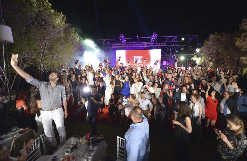 Φαντασία και στρατηγική στο βάθρο των διακρίσεων Οι «αφανείς» ήρωες των θεματικών εκδηλώσεων ανέβηκαν στη σκηνή και αναγνωρίστηκαν για τη δημιουργικότητα, τη φαντασία και τη στρατηγική τους σκέψη,