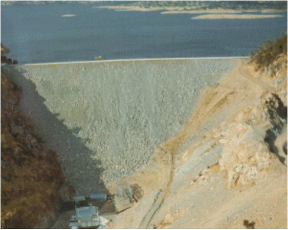 Περιεχόµενα λιθόριπτων φραγµάτων (Rockfill Dams). 1. Εισαγωγή. 2. Τύποι λιθόριπτων φραγµάτων. 3. Πλεονεκτήµατα της λιθόριπτης κατασκευής. 4. οµικά υλικά λιθοριπής. 5.