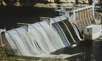 ΥΠΕΡΧΕΙΛΙΣΤΕΣ. ΠΕΡΙΕΧΟΜΕΝΑ. 1. ΕΙΣΑΓΩΓΗ. 2. Η ΙΑΧΕΙΡΙΣΗ ΤΩΝ ΝΕΡΩΝ ΠΛΗΜΜΥΡΙΚΗΣ ΠΑΡΟΧΗΣ ΑΙΧΜΗΣ. 3. ΥΠΕΡΧΕΙΛΙΣΤΕΣ ΑΝΕΞΕΛΕΓΚΤΗΣ ή ΕΛΕΥΘΕΡΗΣ ΥΠΕΡΧΕΙΛΙΣΗΣ. 4.