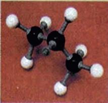 Οι διακλαδώσεις είναι συνήθως αλκύλια, δηλαδή ρίζες που προκύπτουν, όταν από ένα μόριο αλκανίου (C ν Η 2ν+2 ) αφαιρέσουμε ένα άτομο υδρογόνου.