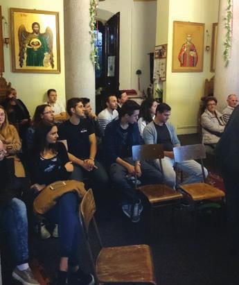 DIN VIA#A PAROHIILOR conţin alcool în diferite concentrații: berea, vinul, aperitivele, spirtoasele (în ordine crescătoare) în doze mici provoacă un sentiment de veselie, în schimb se diminuează