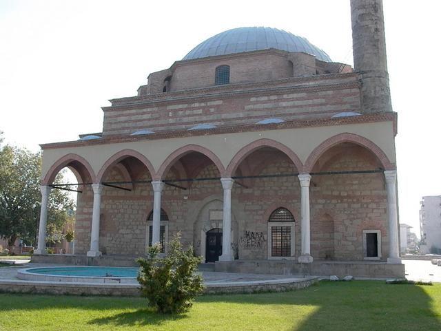 Εικόνα 1.1.7 Φωτογραφίες από το Οθωμανικό Τέμενος του Οσμάν Σαχ Στη Ν.Δ.