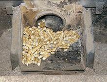 ΠΡΟΒΛΗΜΑΤΑ ΕΛΛΗΝΙΚΗΣ ΑΓΟΡΑΣ (PELLETS) Υψηλή περιεκτικότητα σε S Cl N Ορισμένα λίγα pellets περιέχουν, για διάφορους λόγους, υψηλή ποσότητα σε θείο, χλώριο ή άζωτο, με αποτέλεσμα η καύση τους να