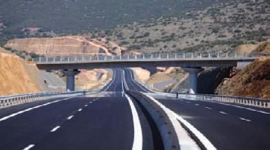 οδικών αξόνων, µε την Αθήνα και την υπόλοιπη ηπειρωτική χώρα.