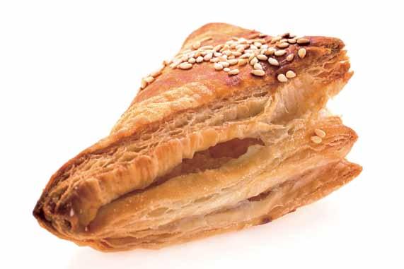 Συνταγές Βασική συνταγή για σφολιάτα Υλικά Αλεύρι Π 55 (σφολιάτας) Αλάτι Νερό Βούτυρο Βούτυρο για το δίπλωμα 1000 γρ. 20 γρ. 400 γρ. 300γρ. 500 γρ.