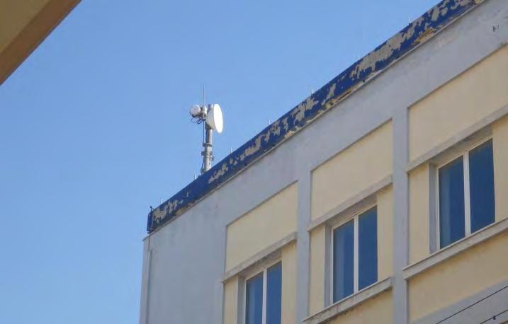 2: Άποψη του έτερου ιστού μικροκυματικής κεραίας στο κτίριο της εταιρείας COSMOTE 