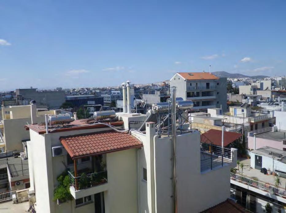 Φωτογραφία ΚΒ.1: Άποψη του σταθμού βάσης κινητής τηλεφωνίας της εταιρείας VODAFONE-PANAFON AEET επί των οδών Ψαρρού και Γαργαλιάνων 10, στο Δήμο Ιλίου Αττικής Φωτογραφία ΚΒ.