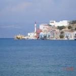 έγγειου πλούτου, ερήμην των κατοίκων, είτε τα τυποποιούν σε θερινά τουριστικά πακέτα.