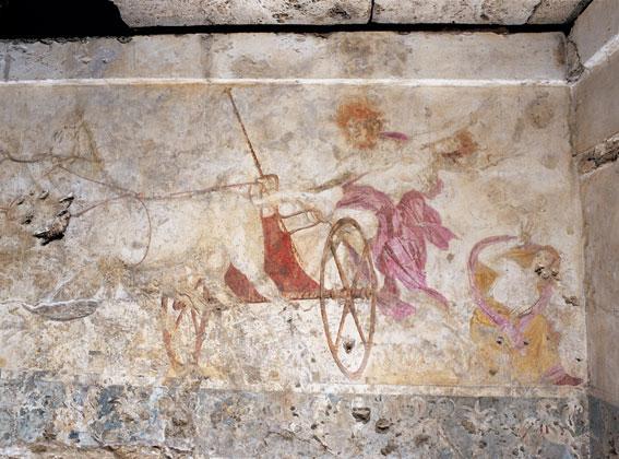 Η μοναδική τοιχογραφία από το εσωτερικό του «τάφου της Περσεφόνης», με την Αρπαγή της Περσεφόνης από τον Άρχοντα του Κάτω Κόσμου, τη βουβή Δήμητρα και τις τρεις, αδέκαστες, Μοίρες, με τον Ερμή