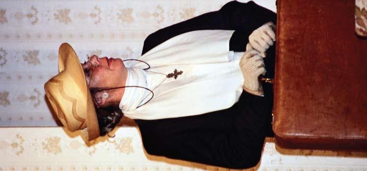 CLAYTHORNE : Vicky Volioti PHILIP LOMBARD : Oliver Ackermann DR.