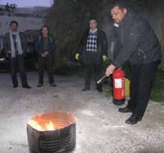 ενημερωτικά Ζήστε την ένταση της ιστιοπλοΐας και της ομαδικότητας 2 0 1 2 Ο καλύτερος τρόπος να ξεκινήσει κανείς τα Ποσειδώνια, είναι η συμμετοχή του στο Posidonia Cup 2012 που φέτος διοργανώνεται