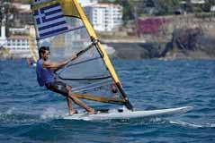 Για τη βοήθεια που μπορεί να προσφέρει ο αθλητισμός στην οικονομική κατάσταση της χώρας μίλησε ο γενικός γραμματέας της ΕΙΟ, Απόστολος Παπαθανασίου: «Με τους ανθρώπους του Δήμου έχουμε και ένα κοινό