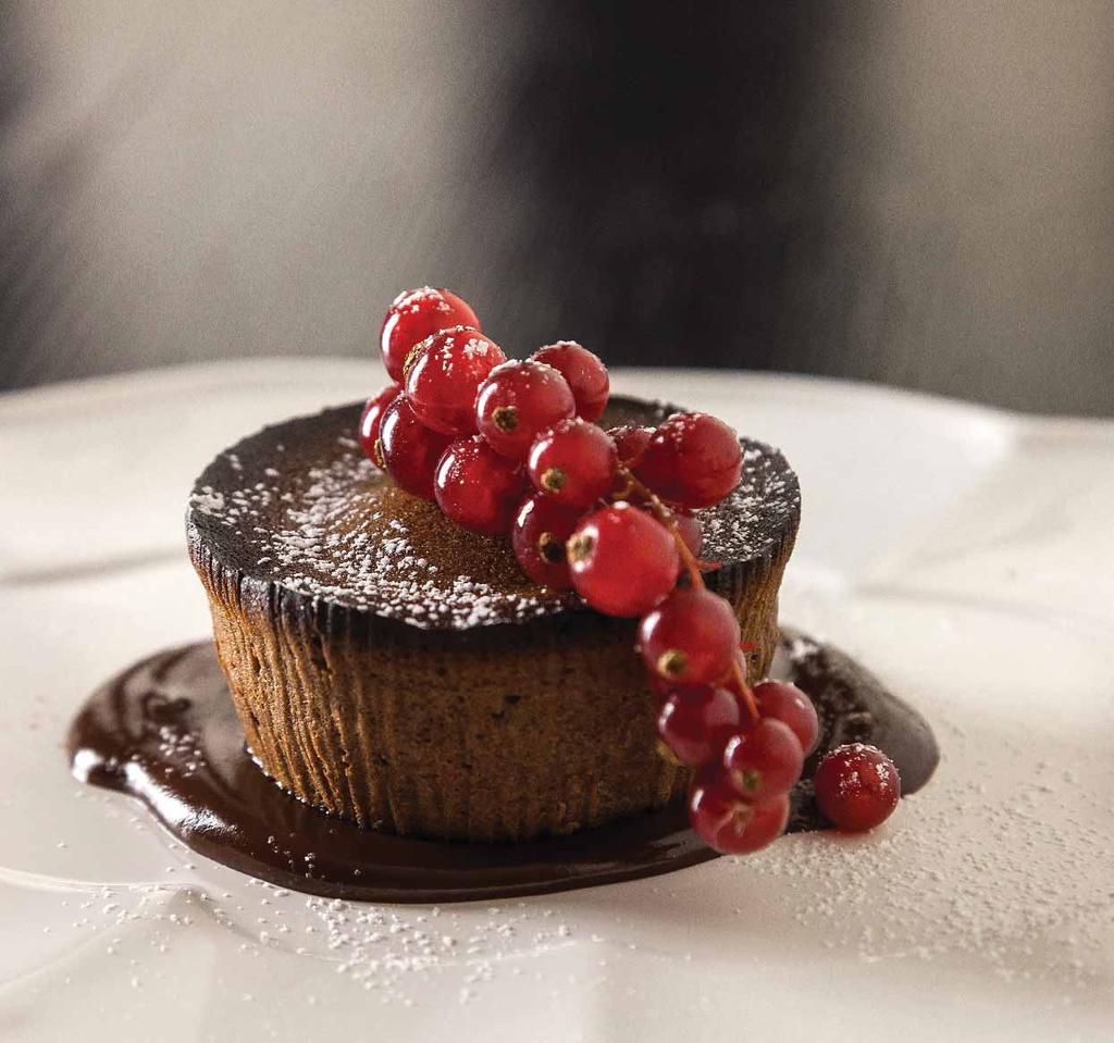 Chocolate soufflé Σουφλέ Βελγικής σοκολάτας Β1467 100 γρ. 12 τεμ/κιβ 272 κιβ/παλ Συνδυασμός φαγητών: Μετά από λιπαρά κόκκινα κρέατα, μοσχάρι, αρνί, χοιρινό. Μετά από μαγειρευτά με κόκκινη σάλτσα.