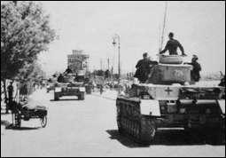 ΜΕΤΑ ΤΗΝ ΑΠΕΛΕΥΘΕΡΩΣΗ Τον Οκτώβριο του 1944, η Θεσσαλονίκη επανακτήθηκε από τις Ελληνικές και τις Συμμαχικές δυνάμεις.