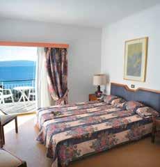 Μαζί με το Εretria Village 4* αποτελούν ένα ολοκληρωμένο παραθεριστικό κέντρο κοντά στην Ερέτρια, μόλις 52χλμ. από την Αθήνα μέσω Ωρωπού και 115χλμ.