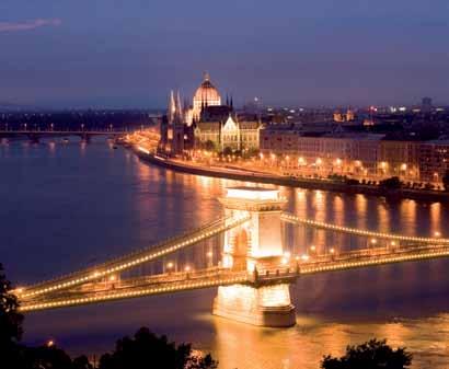 ΒΟΥΔΑΠΕΣΤΗ (Βουδαπέστη Μπρατισλάβα-Παραδουνάβια Βιέννη ) 1η ημέρα: Πτήση για Βουδαπέστη (Ξενάγηση) Αναχώρηση το πρωί για Βουδαπέστη.
