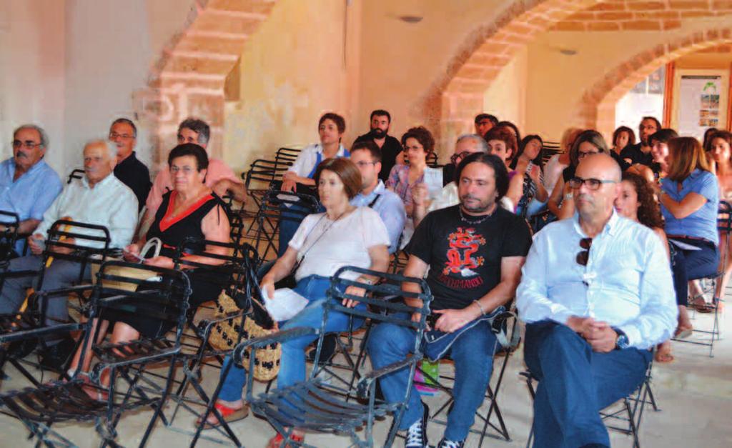 @velze_voula Δλδ άμα ρίξω ένα φορτηγό άμμο γύρω απ το καμπαναριό και κάνω ηλιοθεραπεία δεν θα είναι σαν την κόπα καμπάνα; είπαν» Μεταξύ Ευρώπης και Κίνας;.