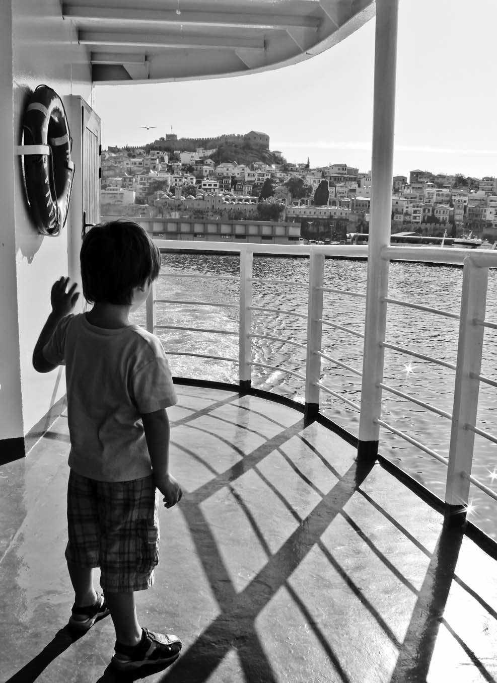 Συνεχίζοντας με την ίδια ένταση και παρά τη δυσκολία των καιρών το Φεστιβάλ Φιλίππων-Θάσου δηλώνει δυναμικά «Παρών». Το φετινό μας Φεστιβάλ είναι αφιερωμένο στην πόλη της Καβάλας και στον Κ. Π.
