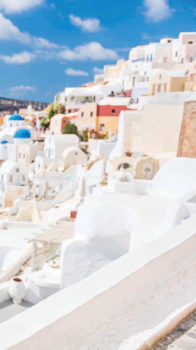 ΑΝΔΡΟΣ ΙΟΣ ΚΟΥΦΟΝΗΣΙΑ ΜΗΛΟΣ ΜΥΚΟΝΟΣ ΝΑΞΟΣ ΠΑΡΟΣ ΣΑΝΤΟΡΙΝΗ ΣΙΦΝΟΣ ΣΥΡΟΣ ΤΗΝΟΣ ΦΟΛΕΓΑΝΔΡΟΣ Συνώνυμες του ελληνικού καλοκαιριού, οι Κυκλάδες αποτελούν έναν από τους δημοφιλέστερους προορισμούς διακοπών.