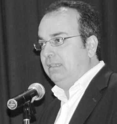 Σκουλάκη σημειώνεται ακόμη: «Αφορμή για την ανακοίνωση της Πρωτοβουλίας ήταν η πρόσφατη επίσκεψη στα Χανιά αντιπροσωπίας αιρετών και υπηρεσιακών στελεχών από την Περιφέρεια του Καλφ της Γερμανίας για