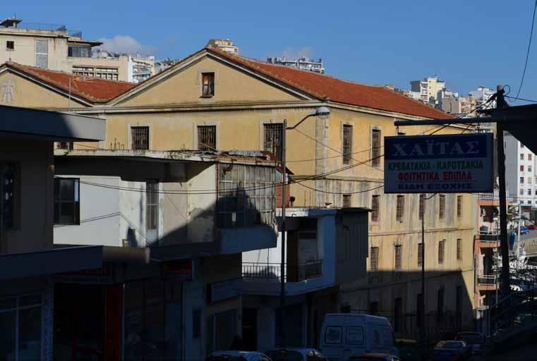 1.2 Συγχρονική Ανάλυση Η Καβάλα, σήμερα, εκφράζει μιαν απόλυτη συνολική υποβάθμιση τής άλλοτε ακμάζουσας, βιομηχανικής πόλης του καπνού.